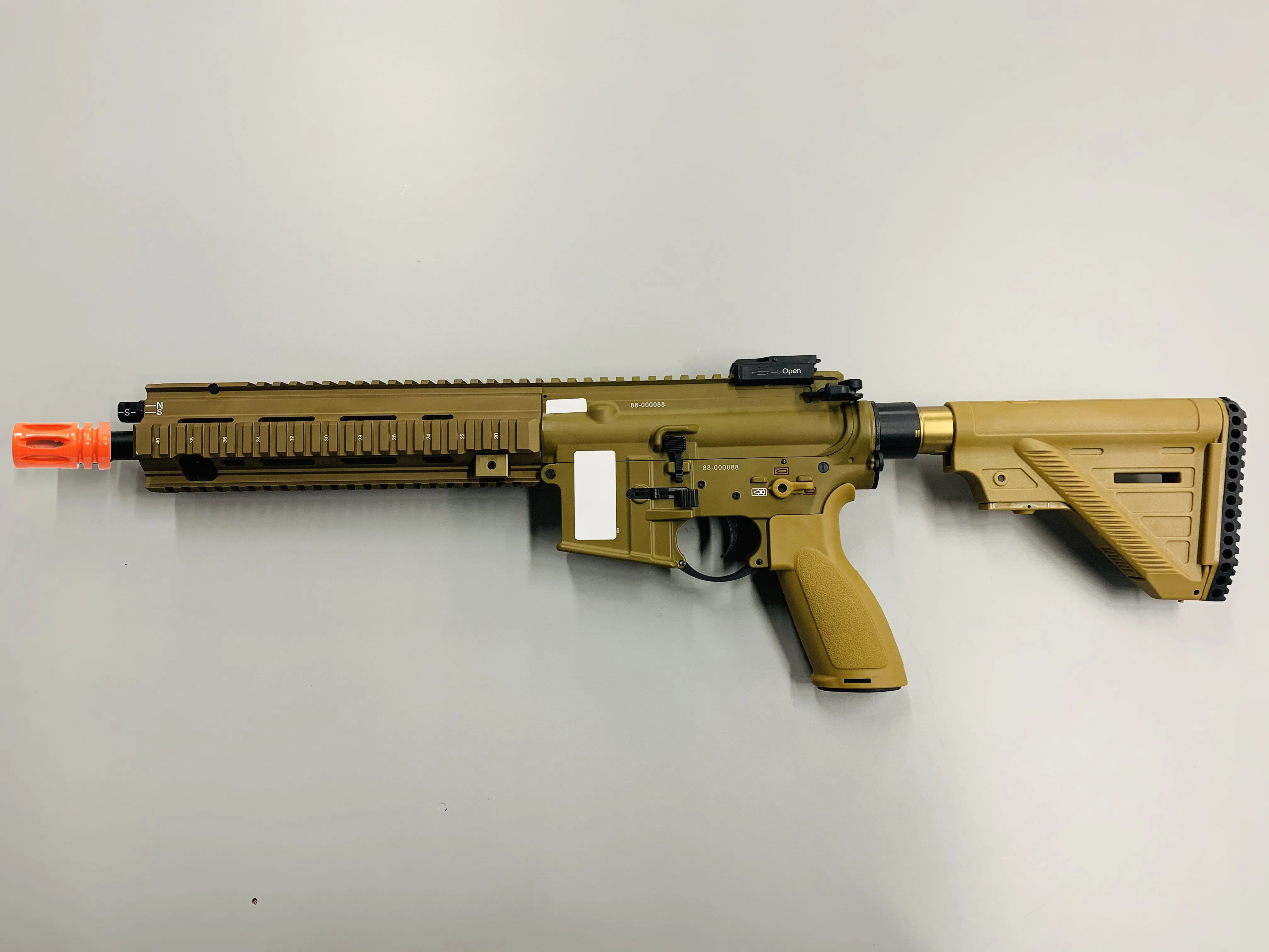 Arcturus GR16 Mod 5 Advanced Electric Gun (AEG) - HK416A5 Variant in Sleek Black & Tan Design