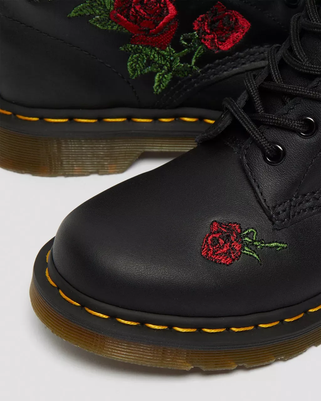 DR. MARTENS | BOTAS MUJER | 1460 VONDA BLACK SOFTY T BLACK | NEGRO